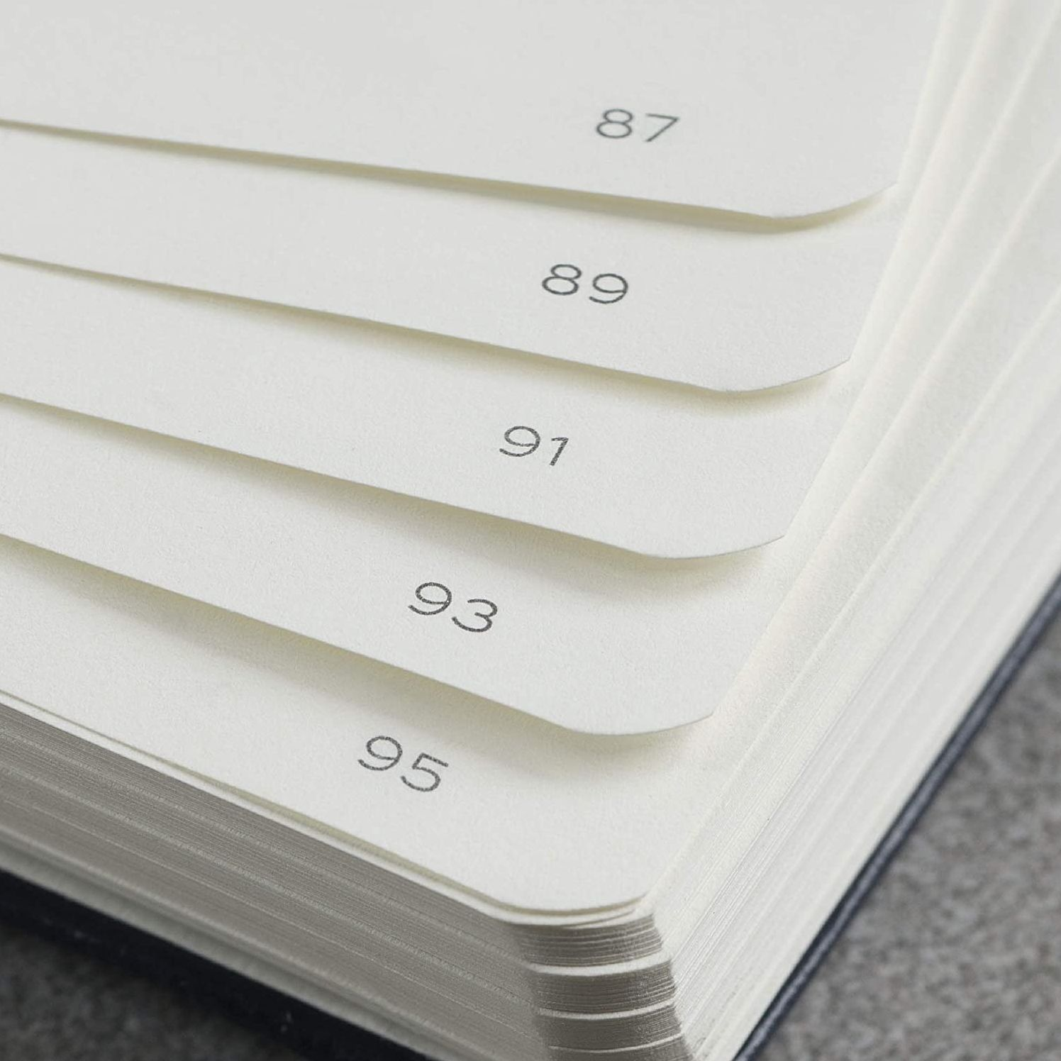 Leuchtturm1917 Lemon Plain Journal - Image 4