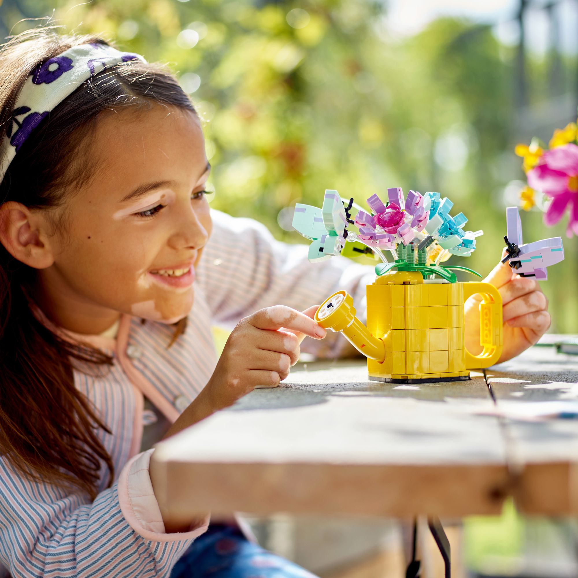 LEGO Creator Flowers in Watering Can 31149 - Image 4