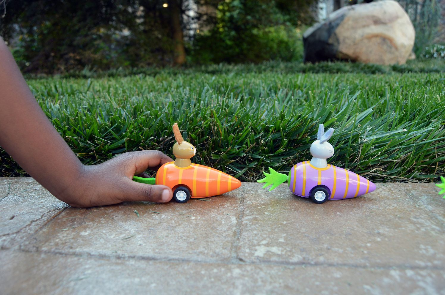Alternative view of Bunny in Carrot Pullback Toy