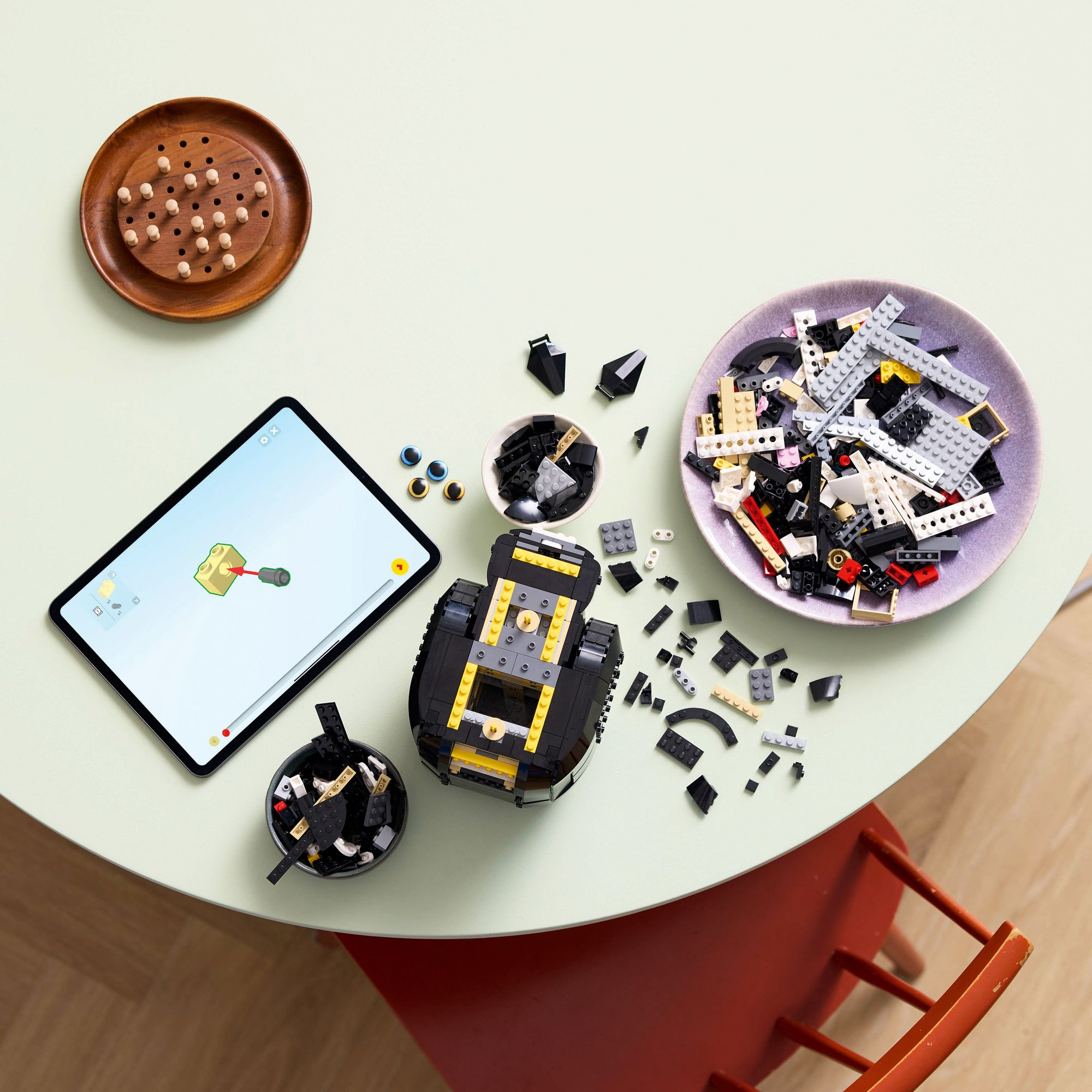 LEGO Ideas Tuxedo Cat 21349 - Image 3