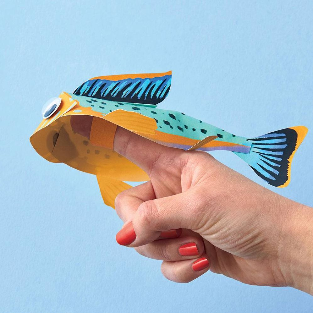 Alternative view of Fish Finger Puppet Kit