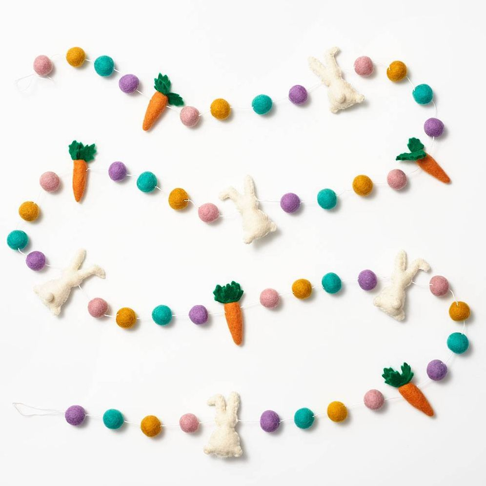 Alternative view of Bunny & Carrot Felt Easter Garland
