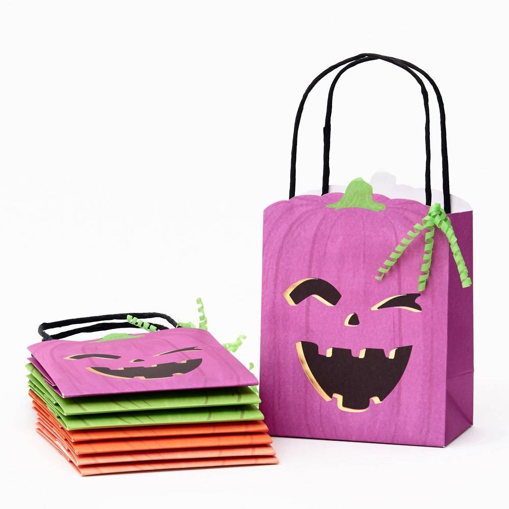 Alternative view of Jack-O-Lantern Pumpkin Treat Bags