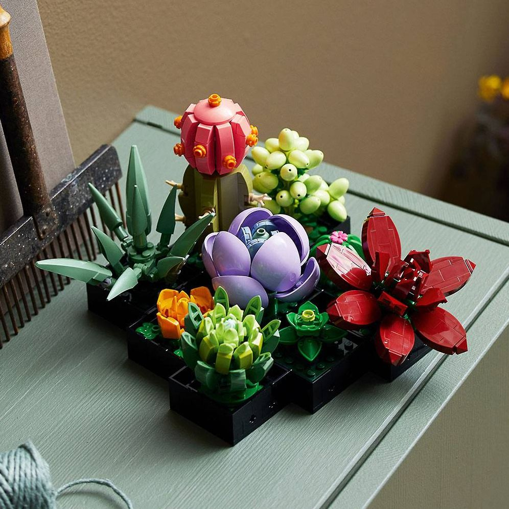 LEGO Icons Succulents 10309 - Image 12