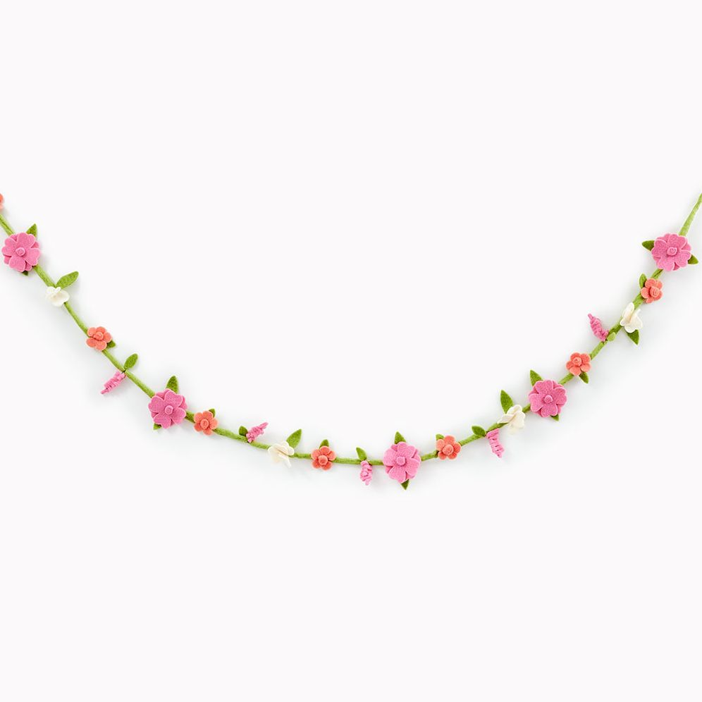 Alternative view of Daisy Floral Felt Garland 6ft