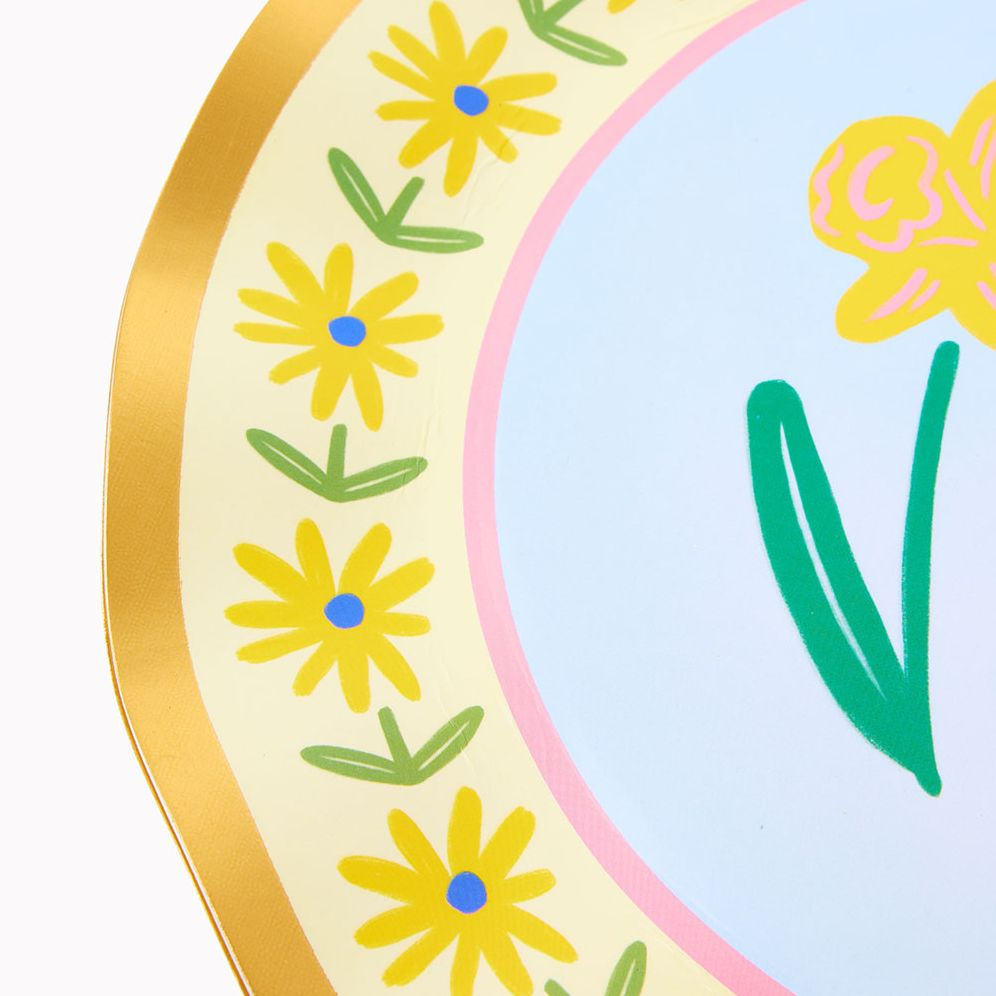 Alternative view of Floral Wavy Dinner Plate