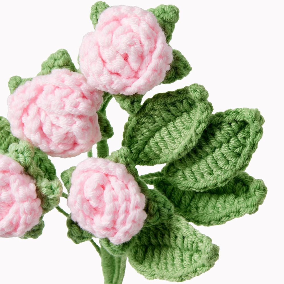 Alternative view of Pink Roses Bundle Crochet Flower