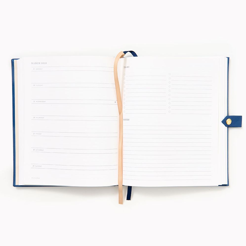 Alternative view of 2025-2026 Paper Source Chicago Ave Weekly Desk Planner