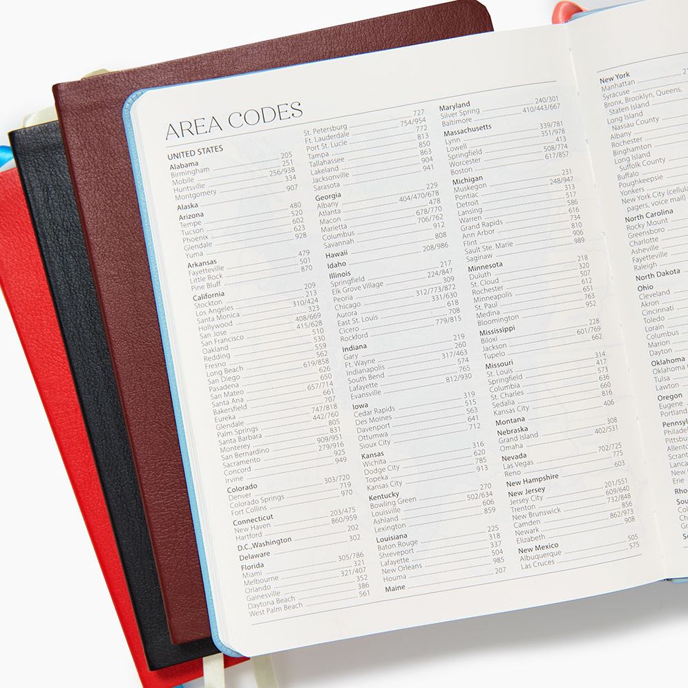 2025-2026 Paper Source Red Leather 18-Month Weekly Desk Planner - Image 7