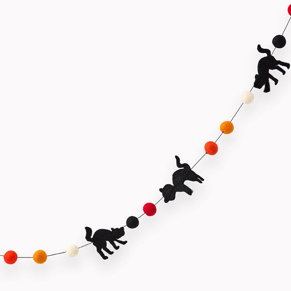 Alternative view of Spooky Cat Felt Garland