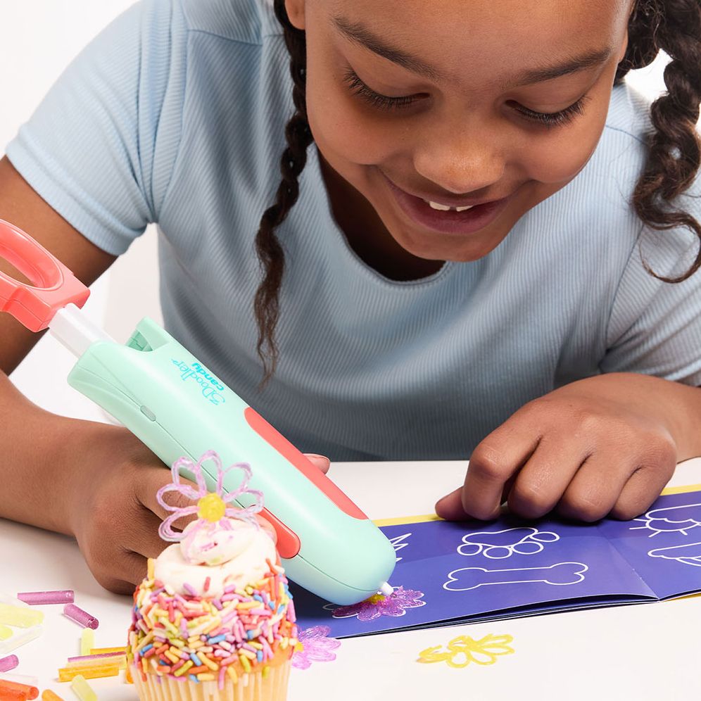 3Doodler Candy 3D Pen Set for Kids, Create with Real Candy You Can Eat, Easy to Use, Activity Guide and Refill Candy Included, Boys & Girls Ages 6+ - Image 3