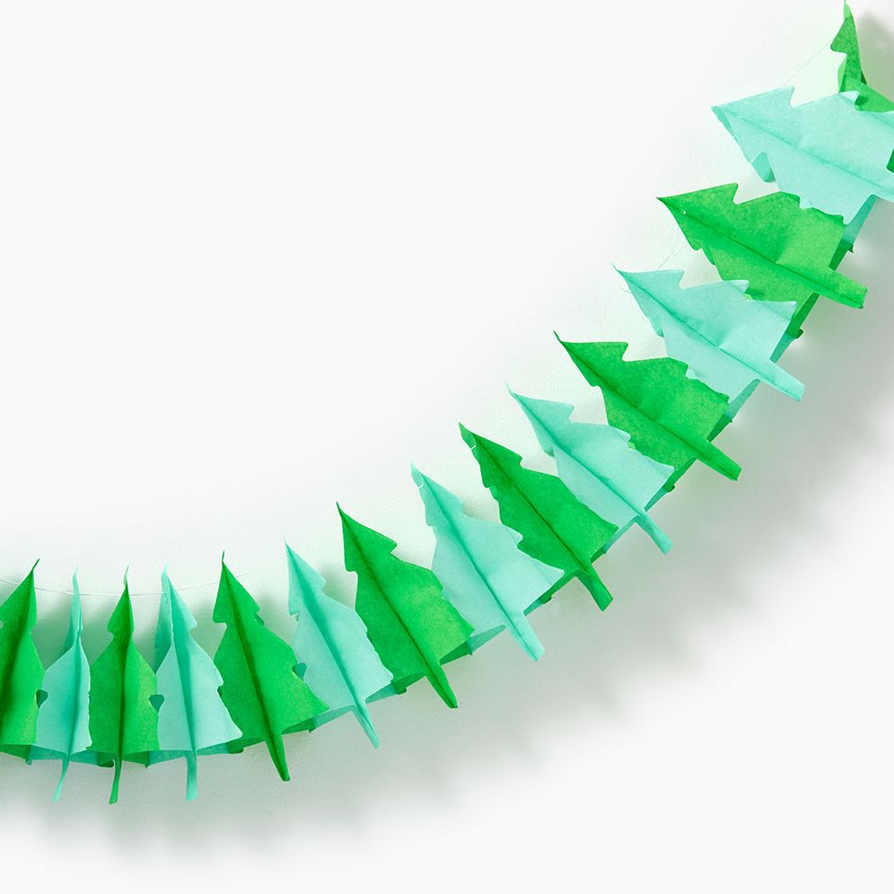 Alternative view of Green Tree Paper Banner