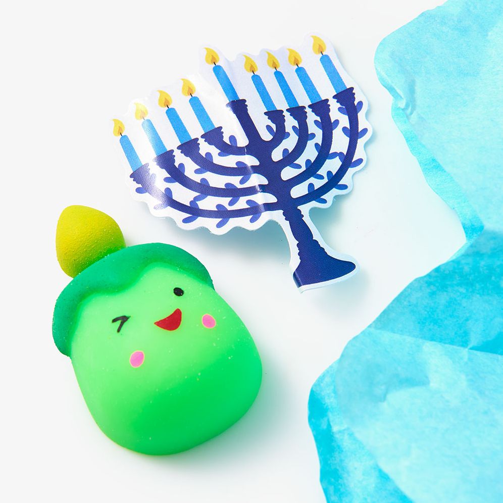 Alternative view of Candle Surprise Crackers