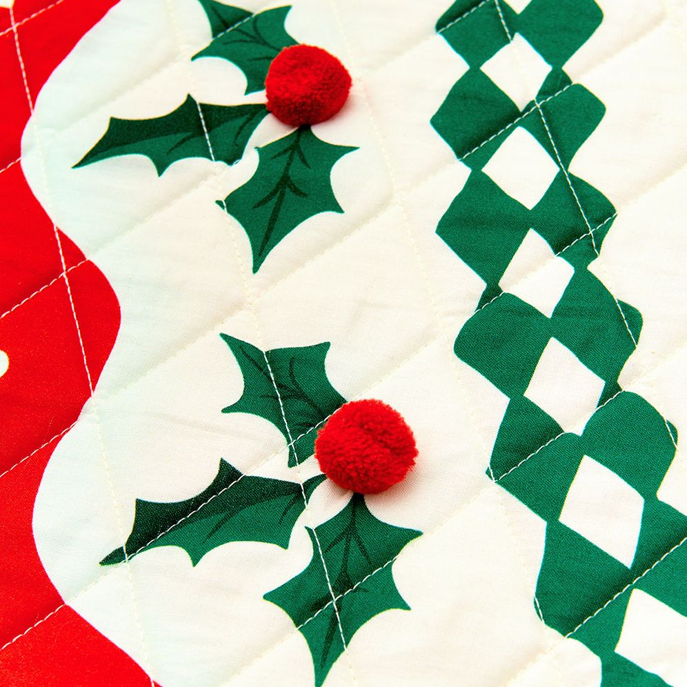 Alternative view of Quilted Vintage Chic Tree Skirt